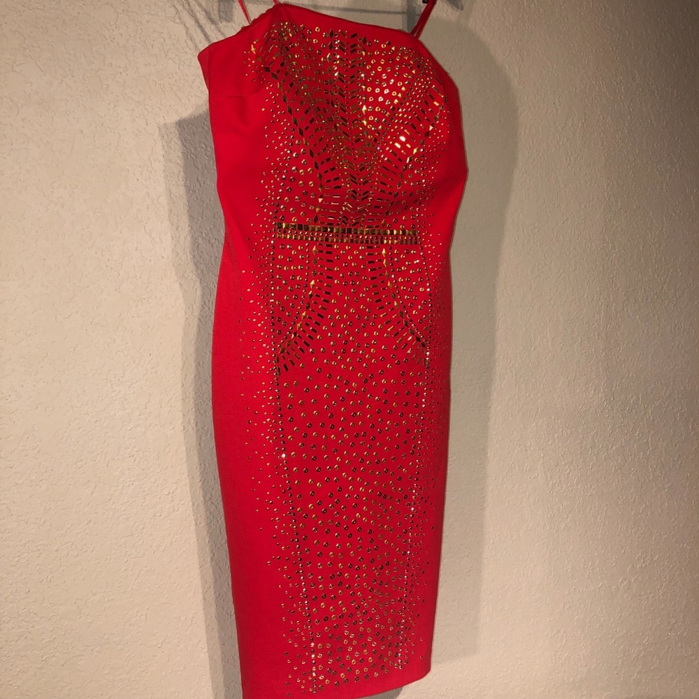 Fitted Strapless Embellished Cocktail Dress